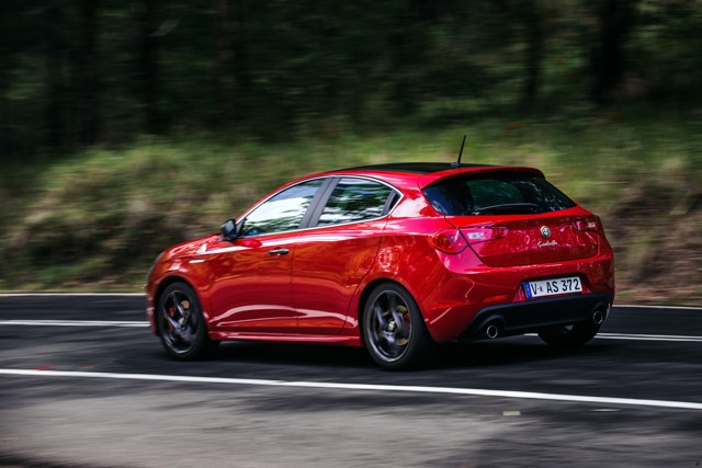Alfa Romeo Giulietta Quadrifoglio Verde photo 25