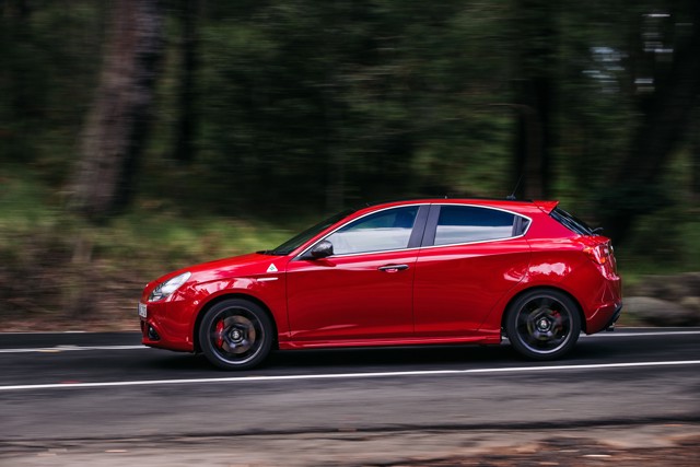 Alfa Romeo Giulietta Quadrifoglio Verde photo 26