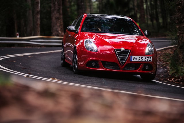 Alfa Romeo Giulietta Quadrifoglio Verde photo 28