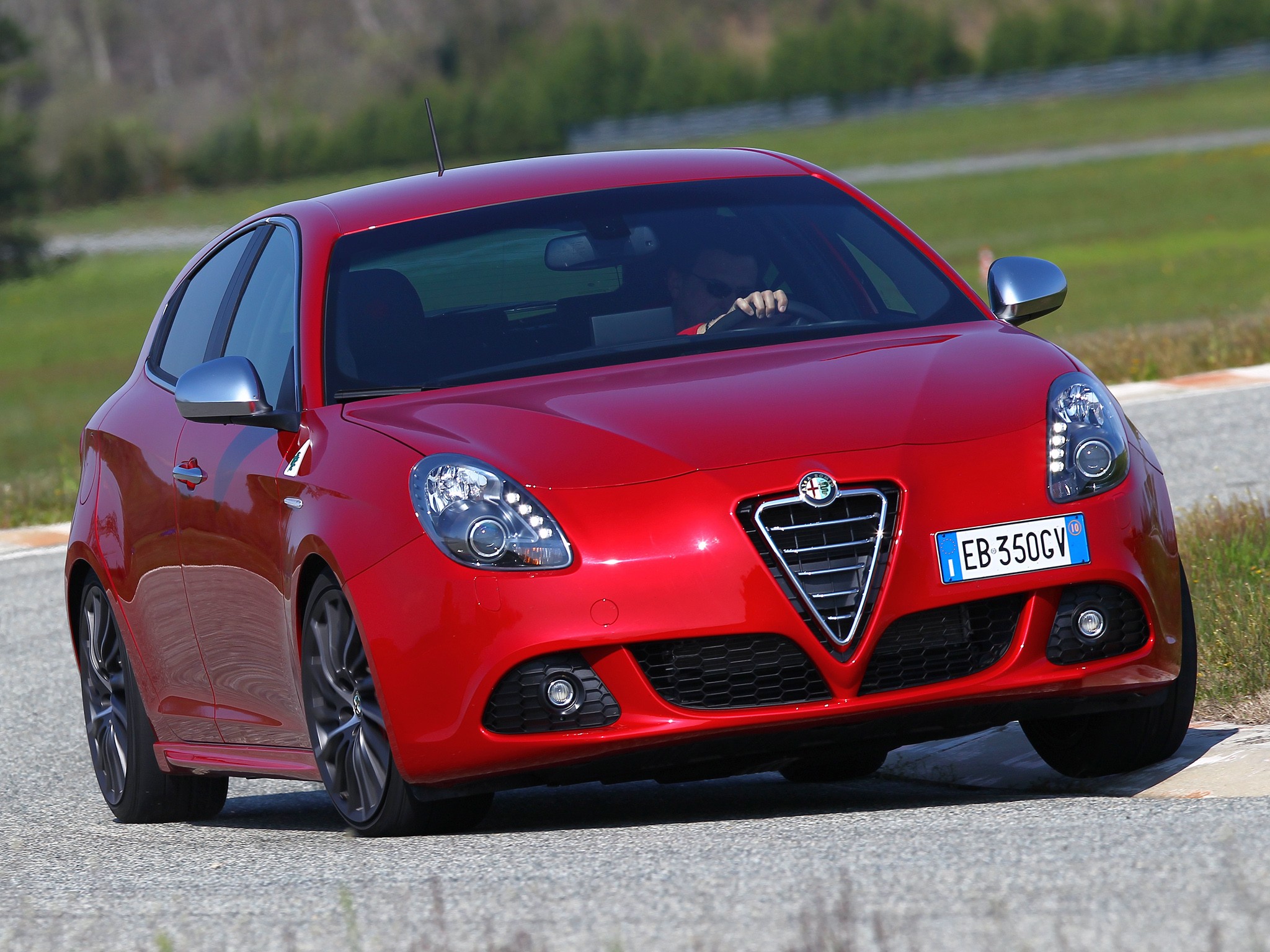 Alfa Romeo Giulietta Quadrifoglio Verde photo 45
