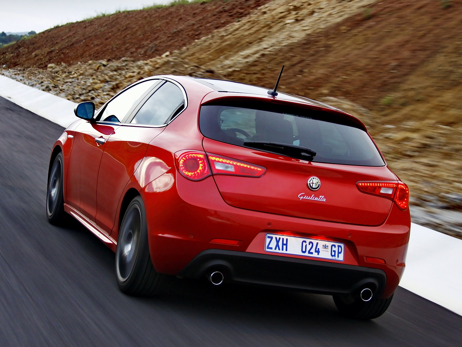 Alfa Romeo Giulietta Quadrifoglio Verde photo 57