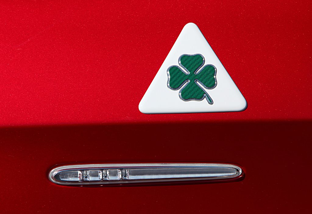 Alfa Romeo Giulietta Quadrifoglio Verde photo 3