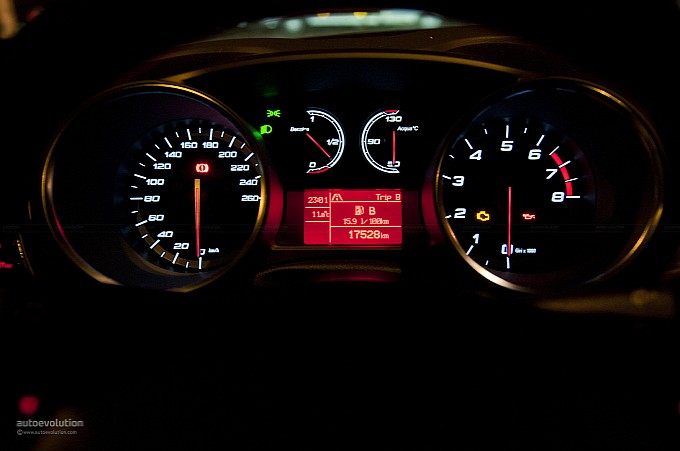 Alfa Romeo Giulietta Quadrifoglio Verde photo 59