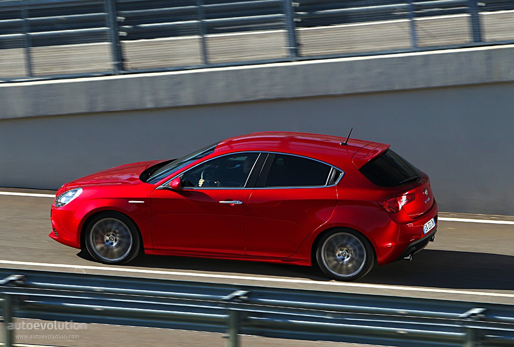 Alfa Romeo Giulietta photo 25