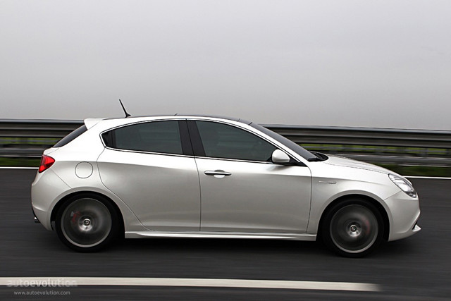 Alfa Romeo Giulietta photo 28