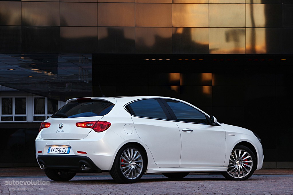 Alfa Romeo Giulietta photo 4