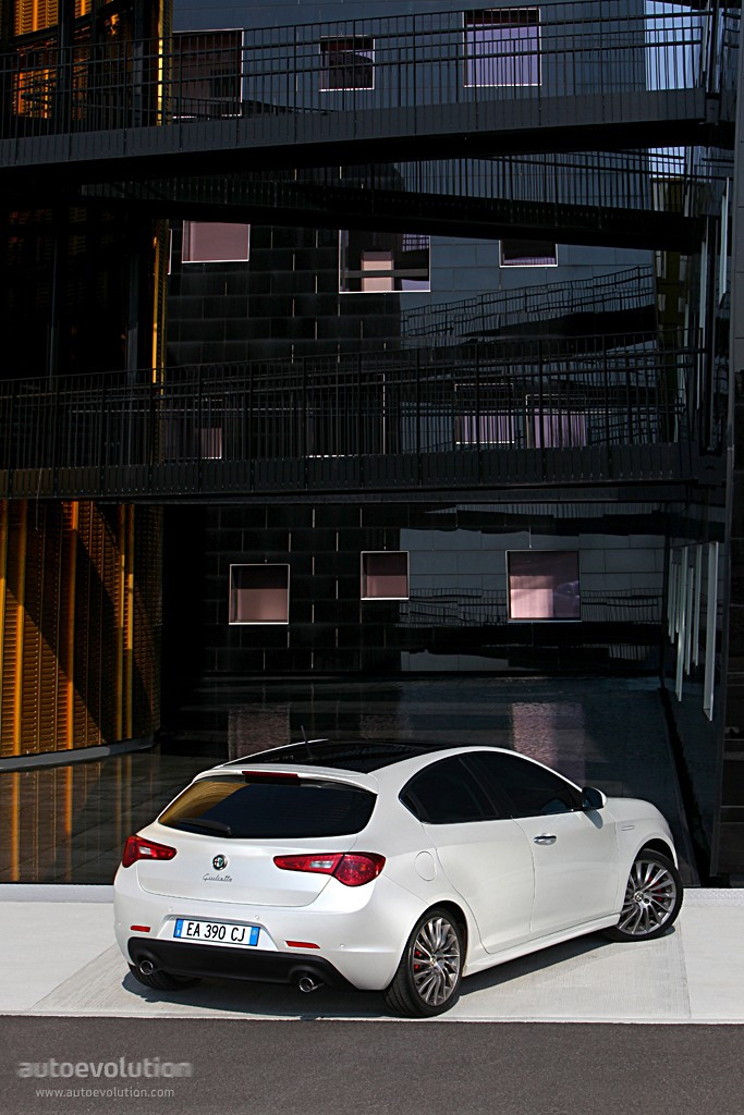 Alfa Romeo Giulietta photo 8