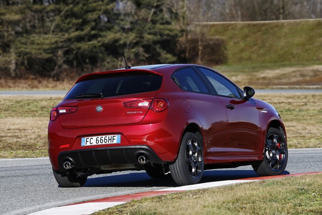 Alfa Romeo Giulietta photo 4