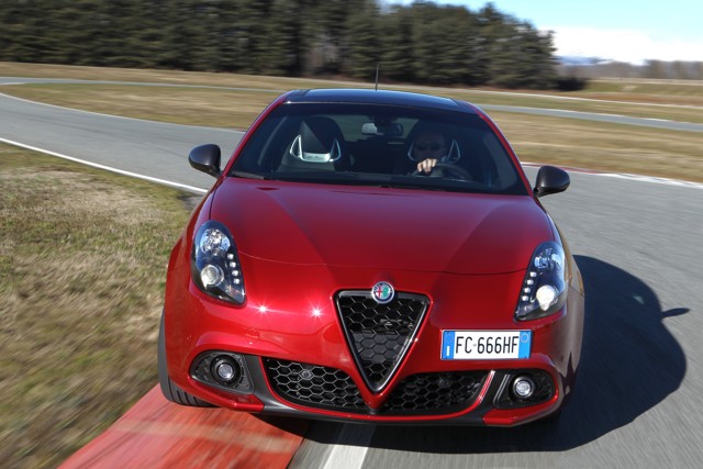 Alfa Romeo Giulietta photo 5