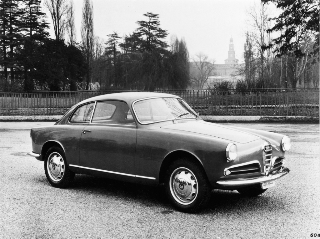 Alfa Romeo Giulietta photo 2