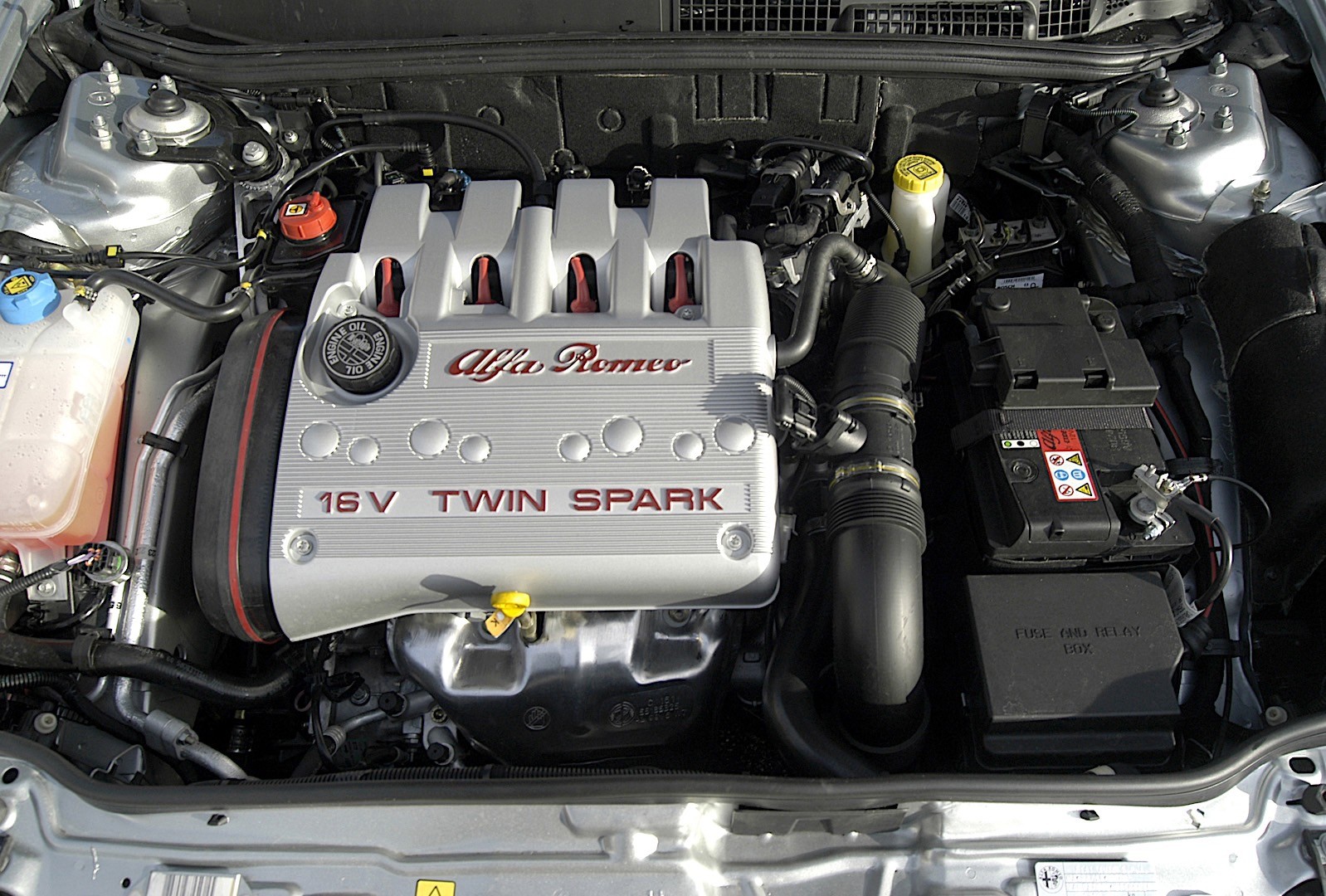 Alfa Romeo Gt photo 37