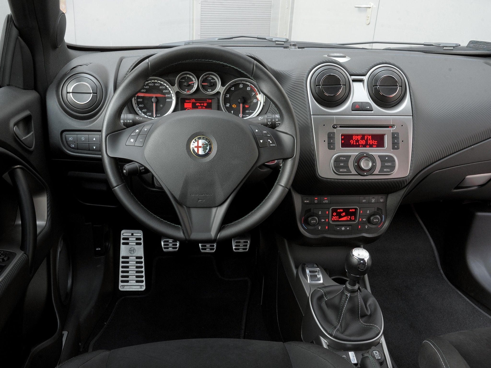 Alfa Romeo Mito Quadrifoglio Verde photo 61