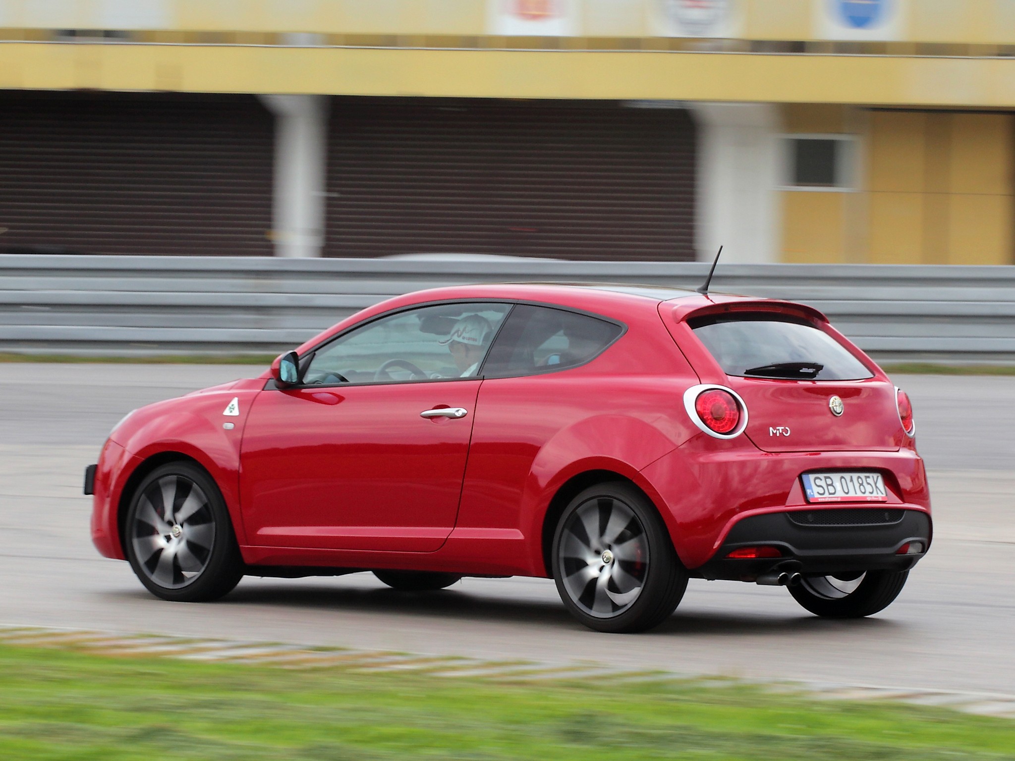 Alfa Romeo Mito Quadrifoglio Verde photo 9