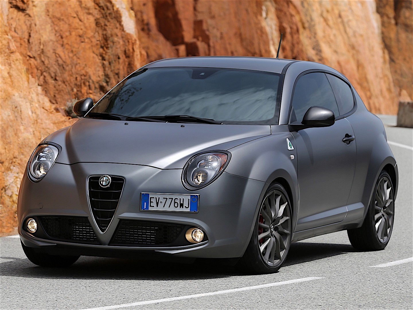 Alfa Romeo Mito Quadrifoglio Verde photo 23