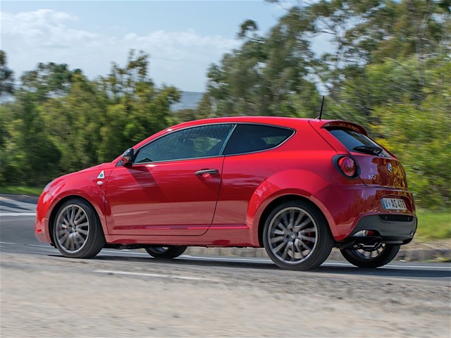 Alfa Romeo Mito Quadrifoglio Verde photo 36