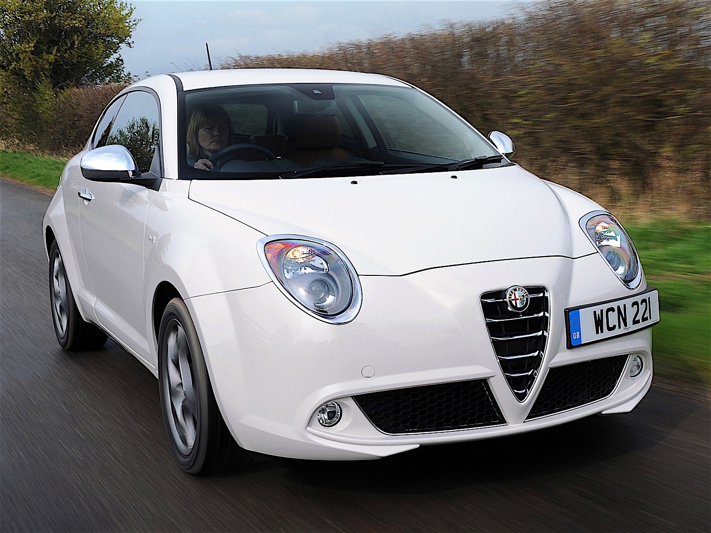 Alfa Romeo Mito photo 10