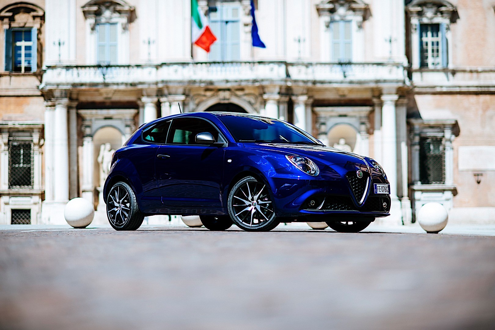 Alfa Romeo Mito photo 8