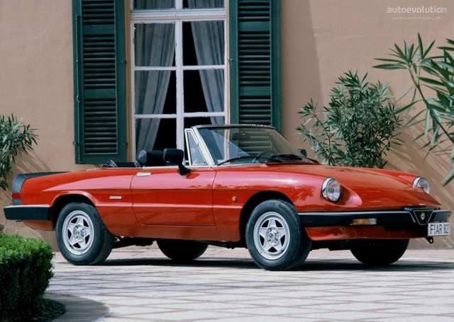 Alfa Romeo Spider foto 2