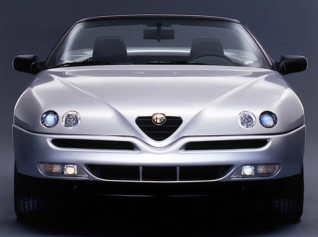 Alfa Romeo Spider photo 17