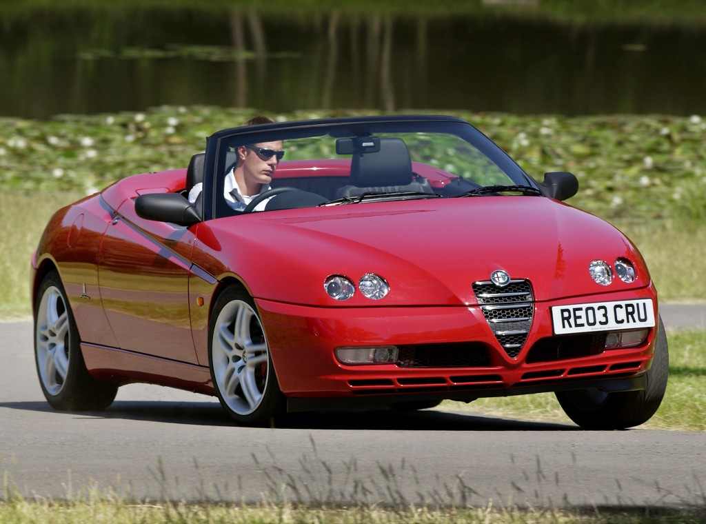 Alfa Romeo Spider photo 10