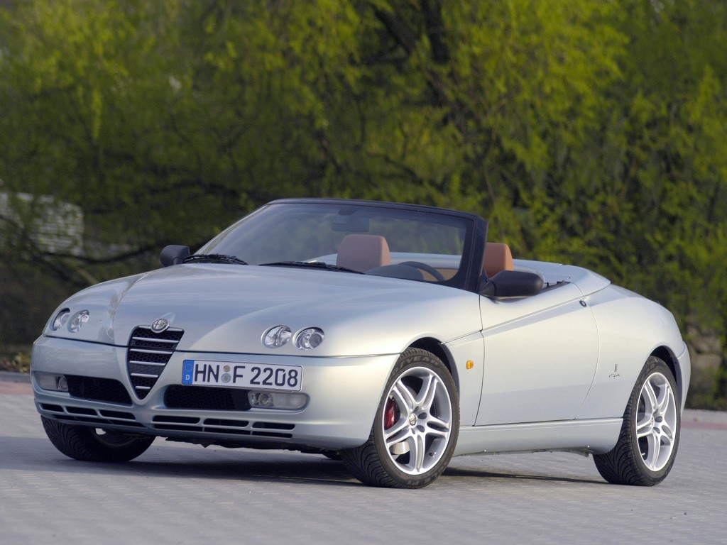 Alfa Romeo Spider photo 11