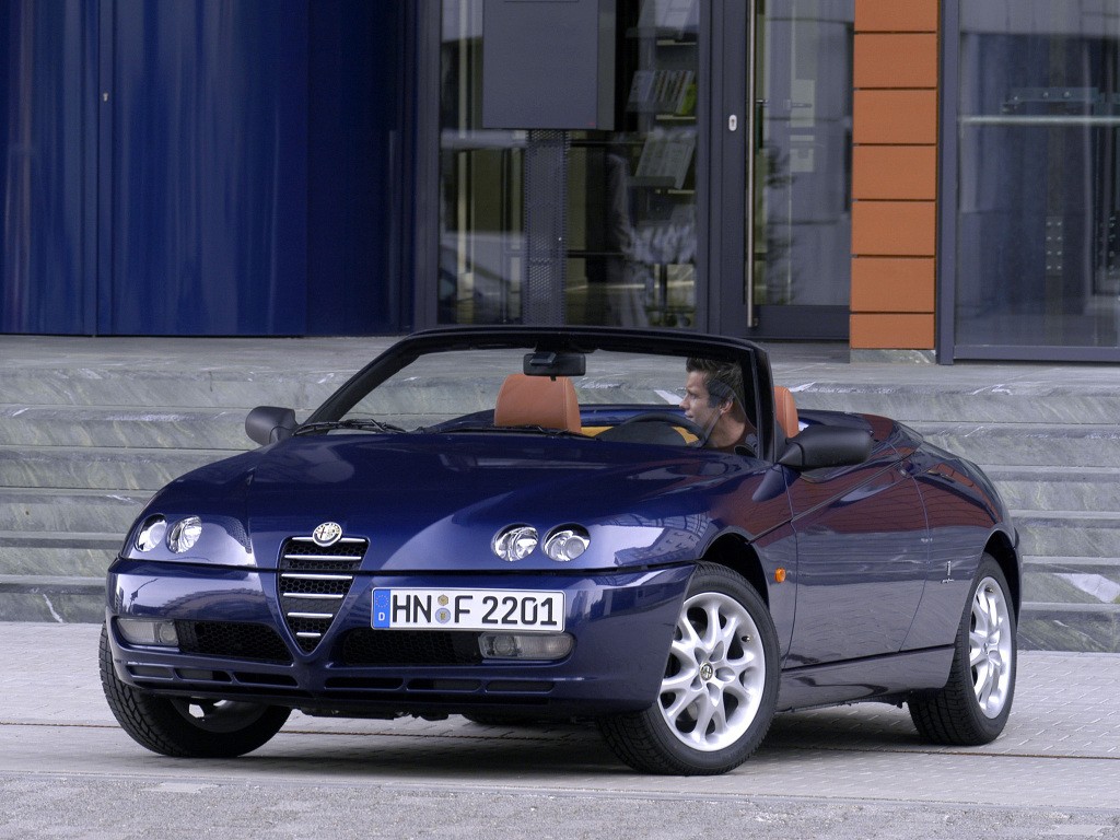 Alfa Romeo Spider photo 12