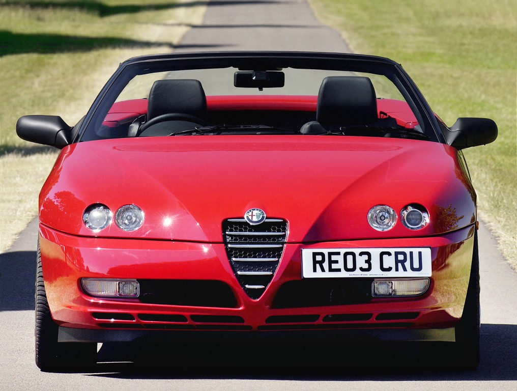Alfa Romeo Spider photo 14