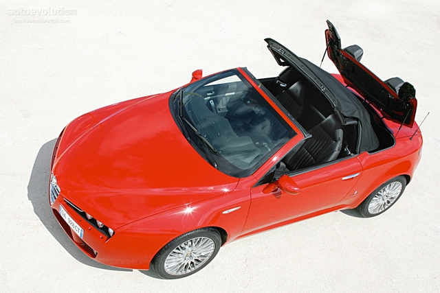 Alfa Romeo Spider photo 7