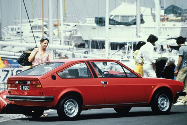 Alfa Romeo Sprint foto 2