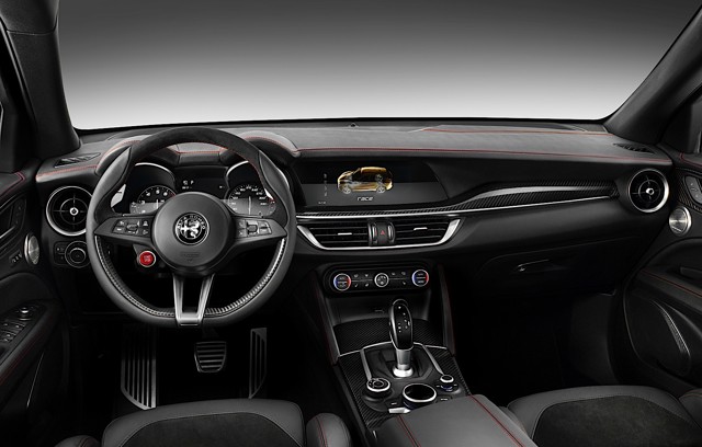 Alfa Romeo Stelvio Quadrifoglio photo 76