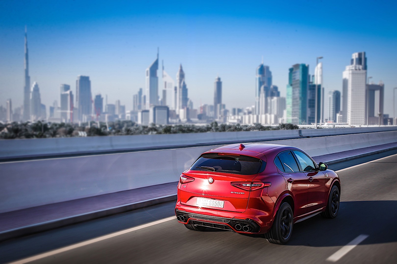 Alfa Romeo Stelvio Quadrifoglio photo 18