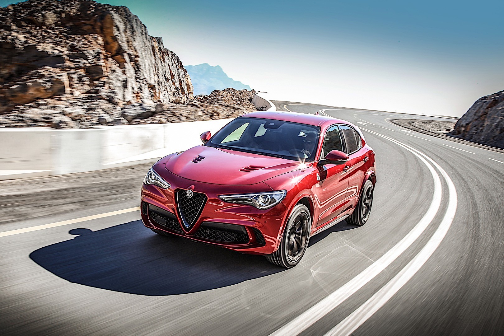Alfa Romeo Stelvio Quadrifoglio photo 27