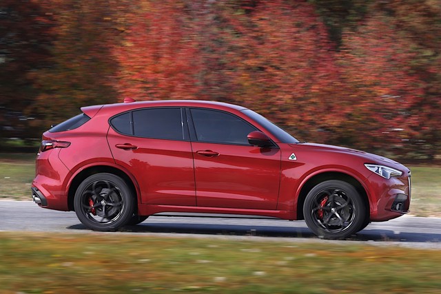 Alfa Romeo Stelvio Quadrifoglio photo 33