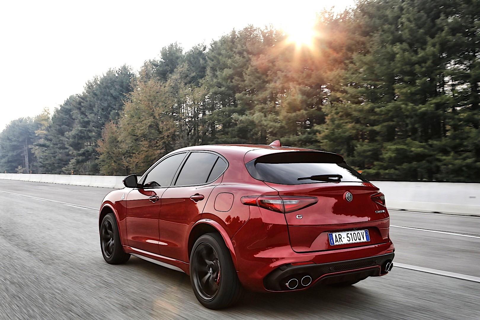 Alfa Romeo Stelvio Quadrifoglio photo 36
