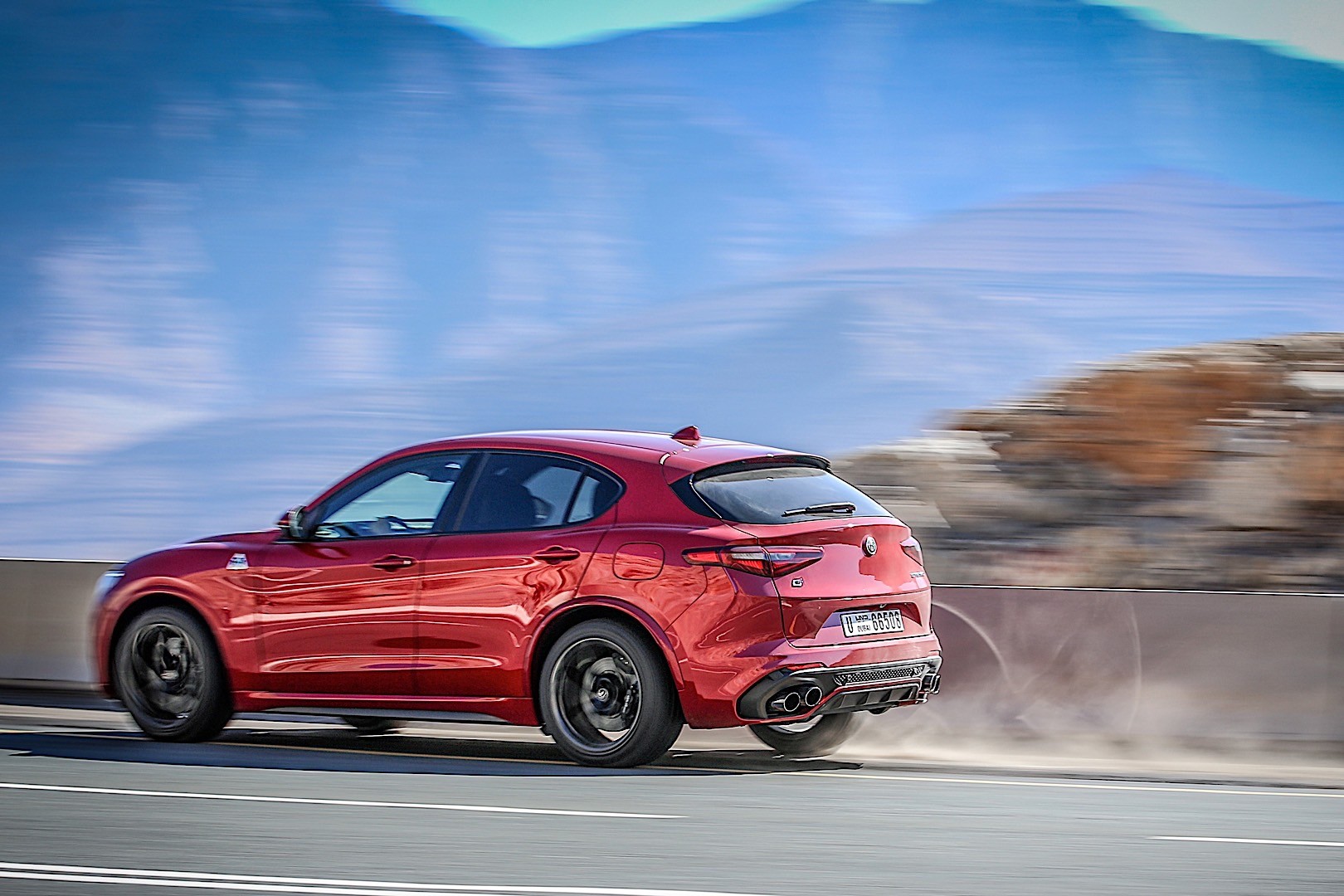 Alfa Romeo Stelvio Quadrifoglio photo 40