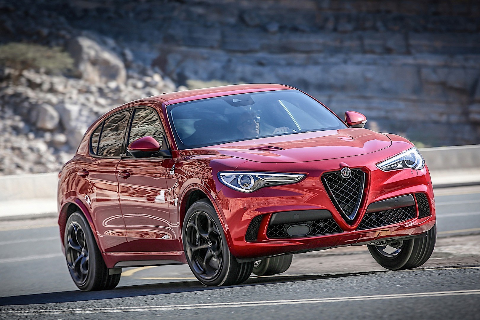 Alfa Romeo Stelvio Quadrifoglio photo 42