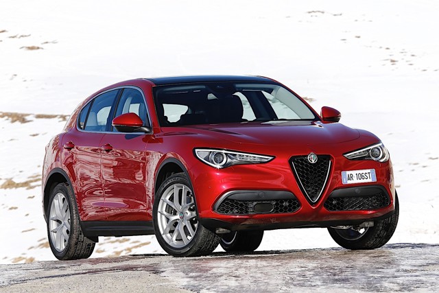 Alfa Romeo Stelvio photo 14