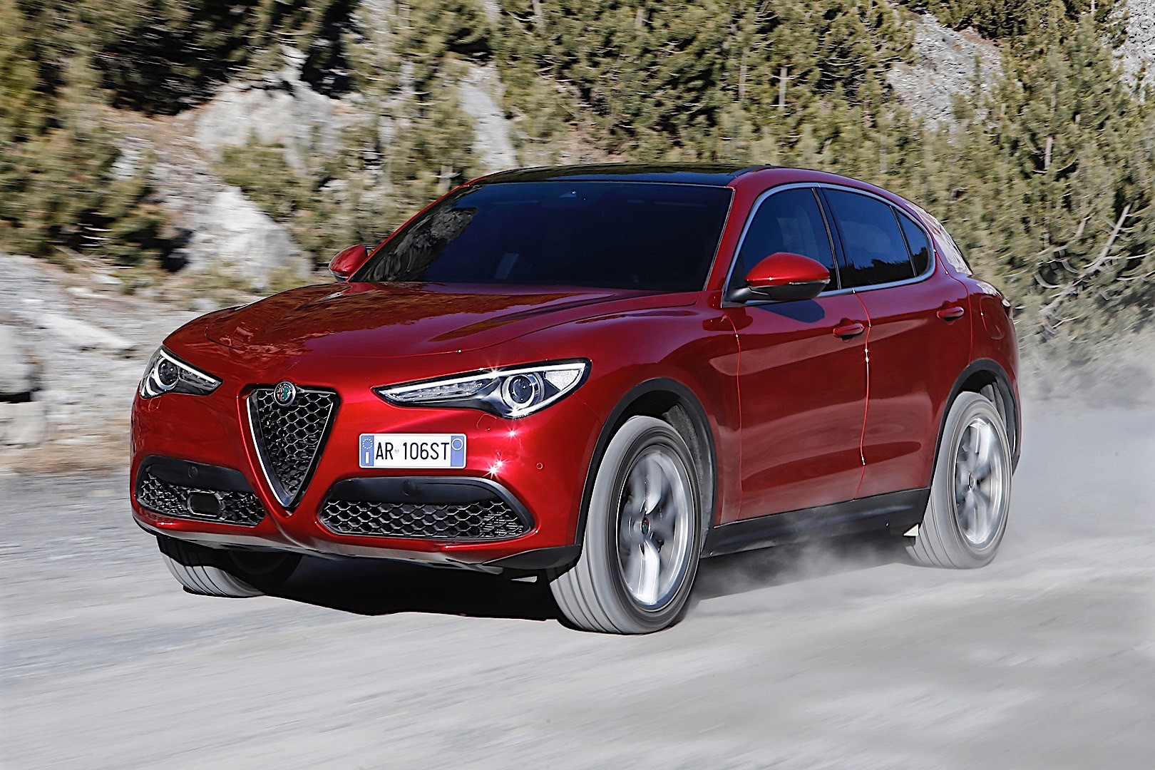 Alfa Romeo Stelvio photo 24