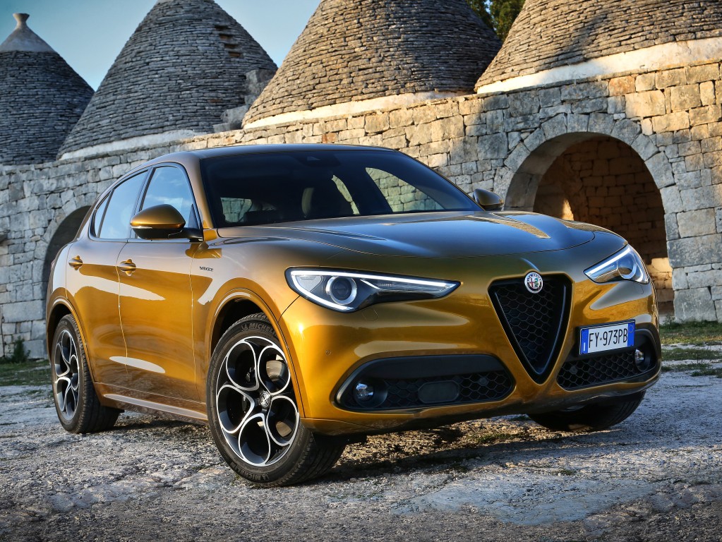 Alfa Romeo Stelvio photo 32