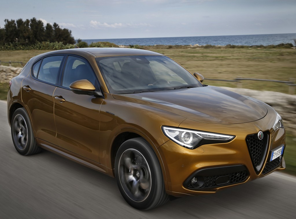 Alfa Romeo Stelvio photo 33
