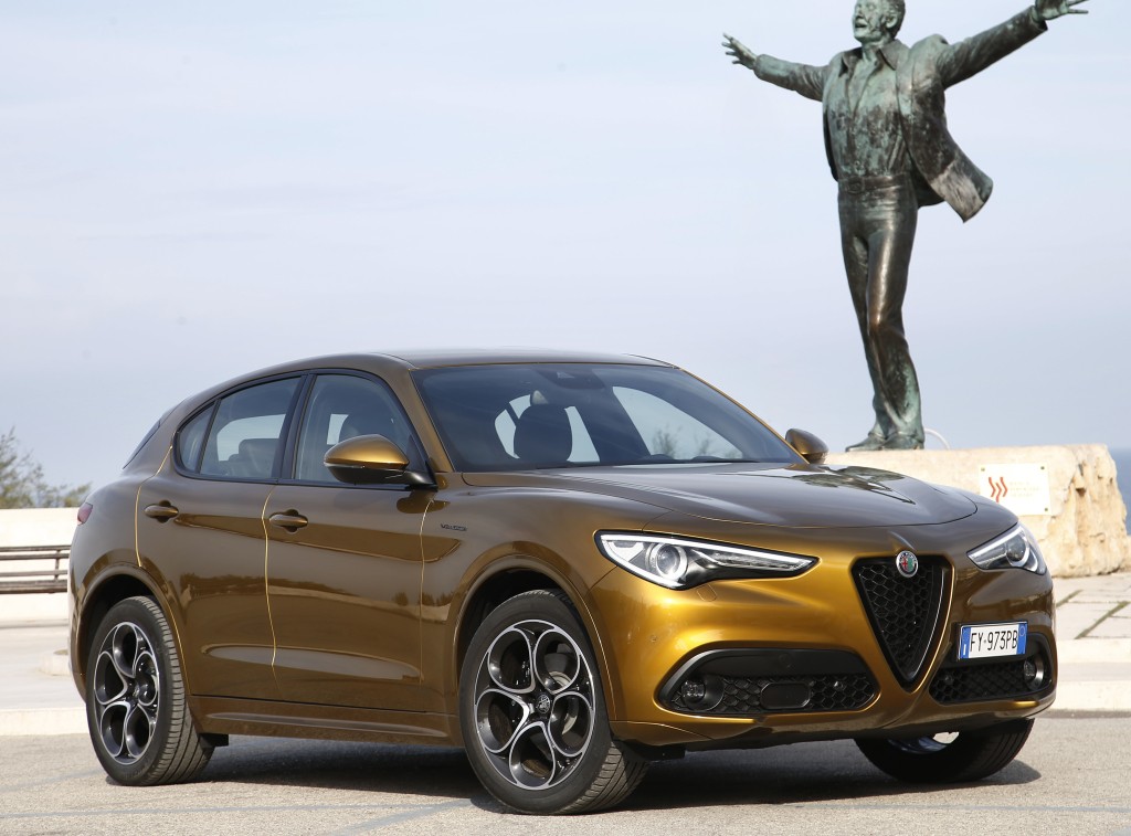 Alfa Romeo Stelvio photo 39