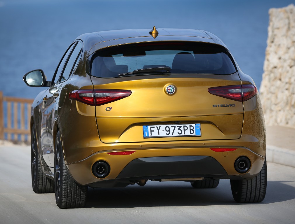 Alfa Romeo Stelvio photo 41