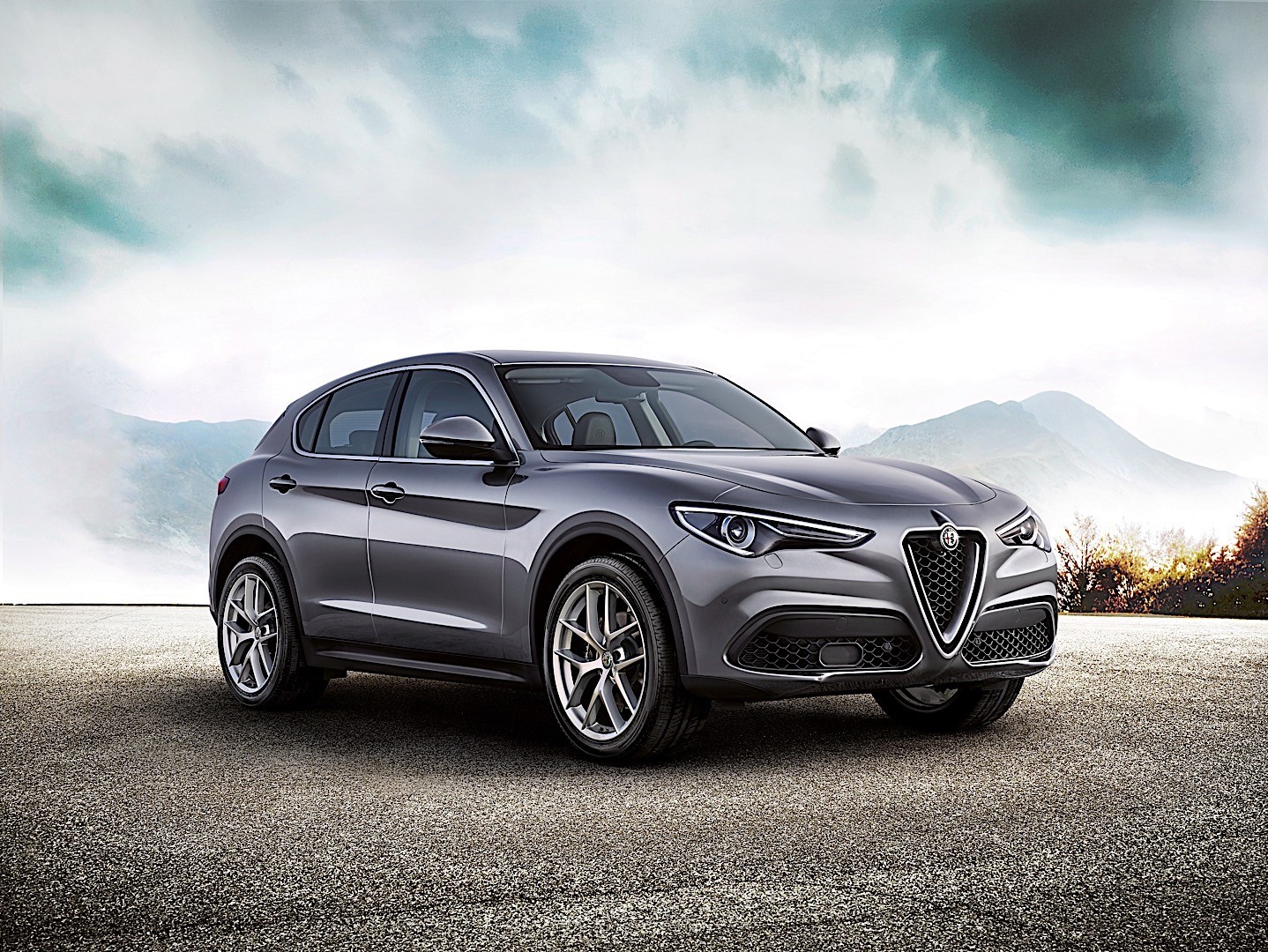 Alfa Romeo Stelvio photo 3
