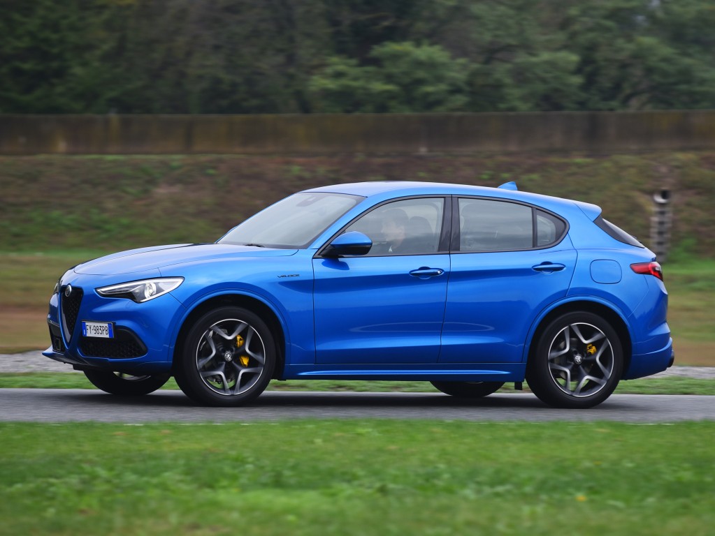 Alfa Romeo Stelvio photo 45