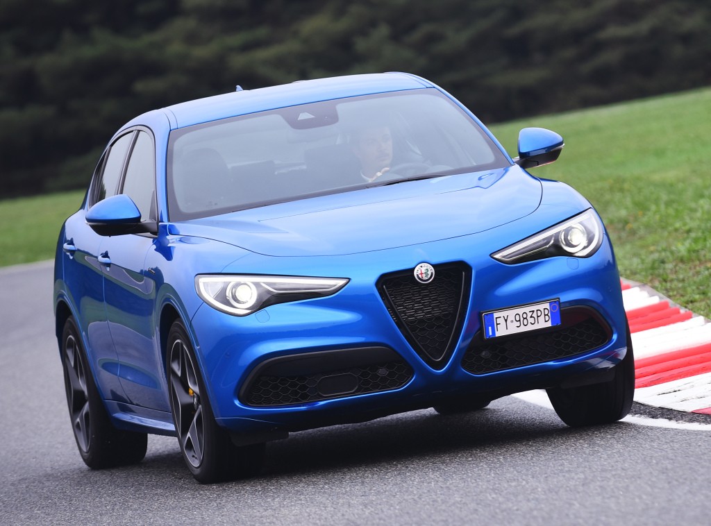 Alfa Romeo Stelvio photo 46