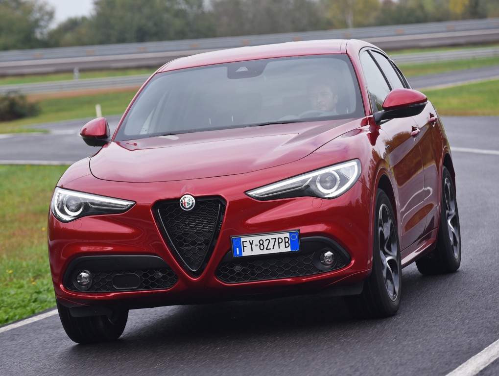 Alfa Romeo Stelvio photo 57