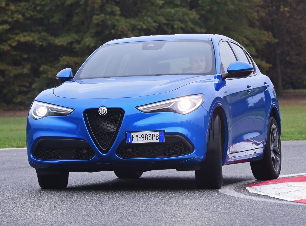 Alfa Romeo Stelvio photo 64