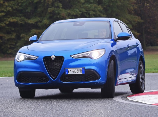 Alfa Romeo Stelvio photo 64
