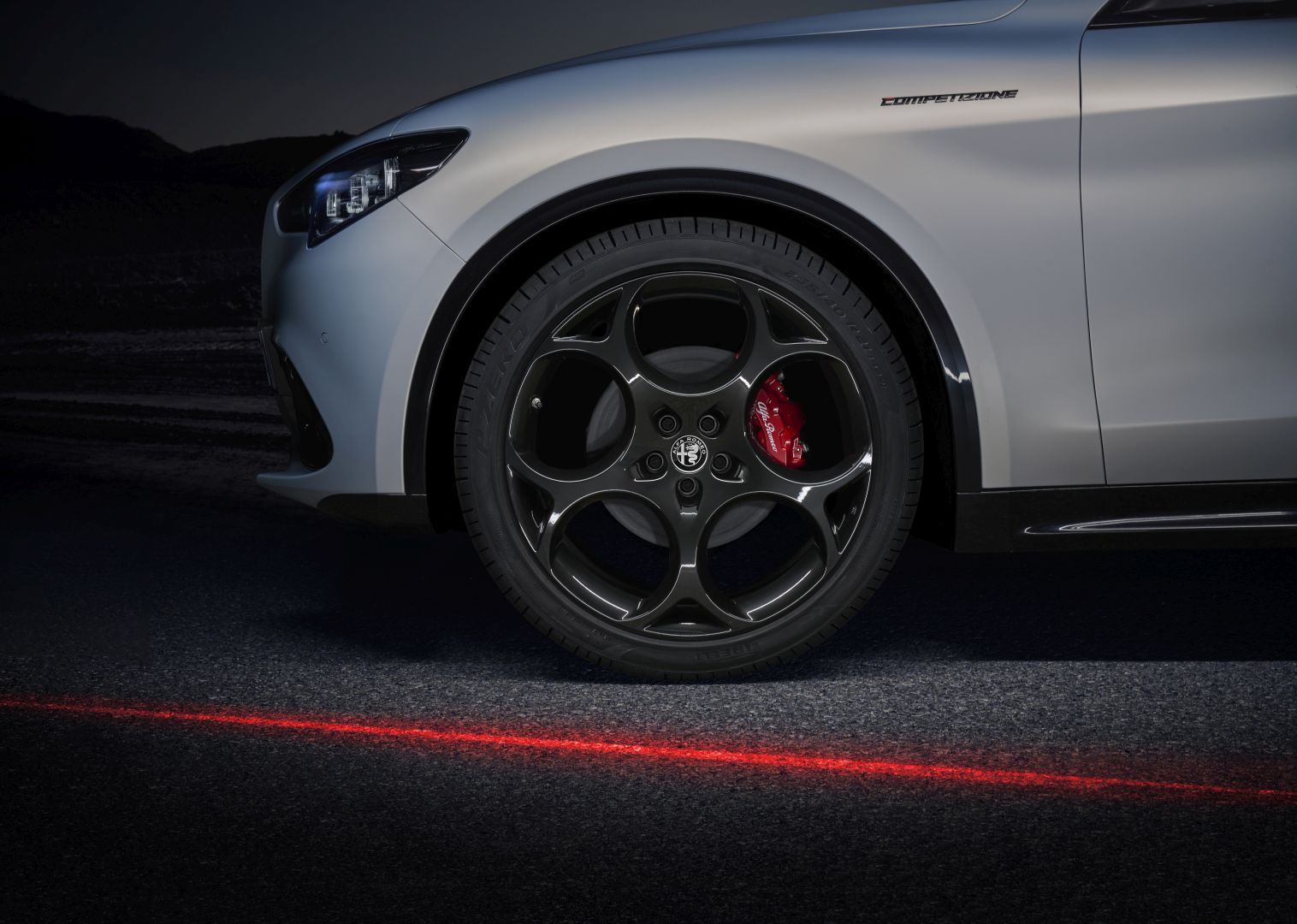 Alfa Romeo Stelvio photo 10