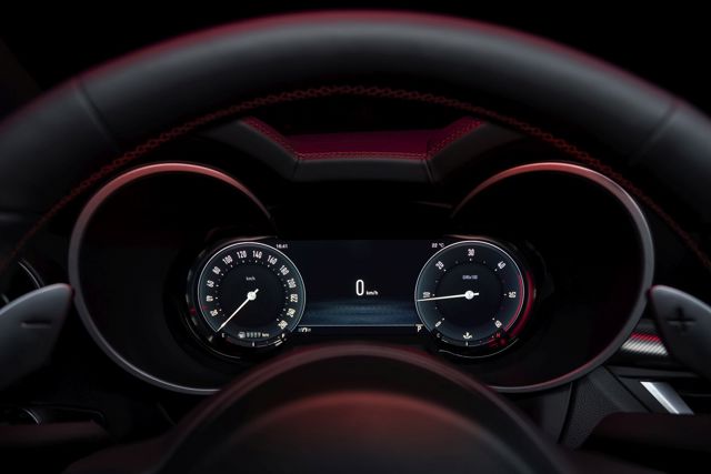 Alfa Romeo Stelvio photo 21